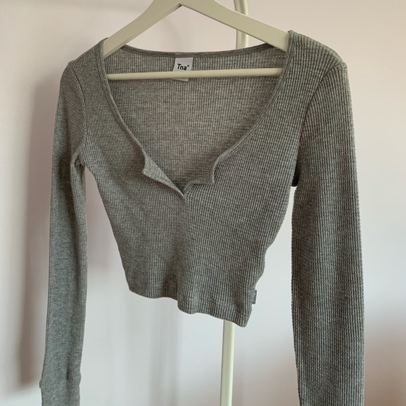 Aritzia Basic Long-Sleeve Top